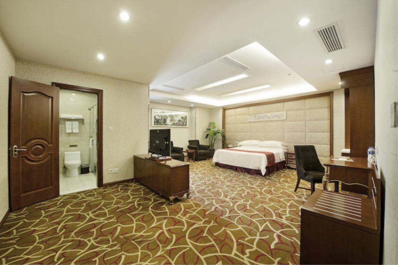 Vienna International Hotel Shanghai Songjiang Екстериор снимка