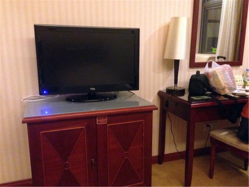 Vienna International Hotel Shanghai Songjiang Екстериор снимка